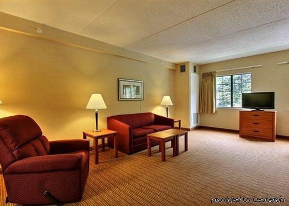 Hotel Extended America - Lancaster County