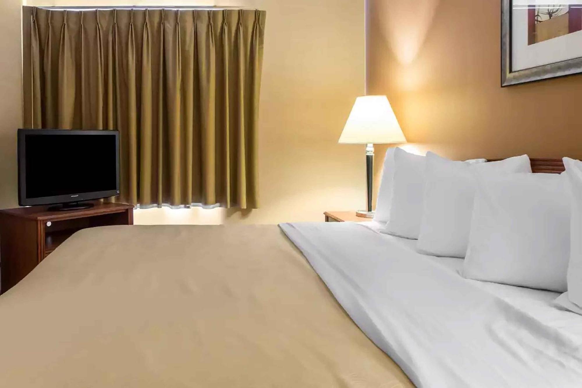 Hotel Extended America - Lancaster County