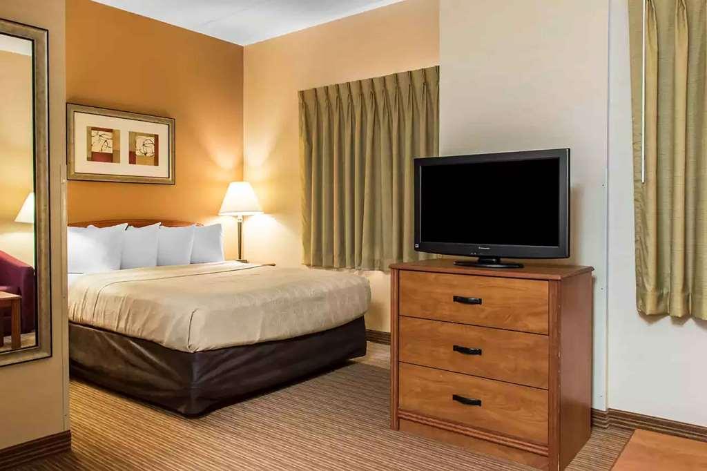Extended America - Lancaster County Hotel 2*