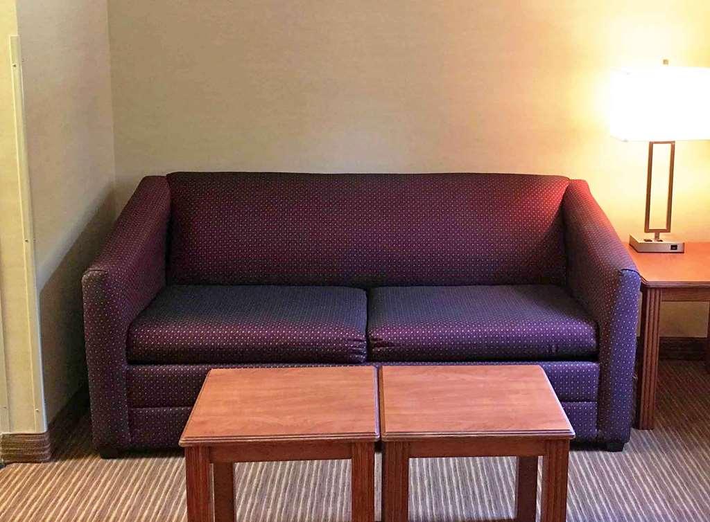 Extended America - Lancaster County Hotel 2*